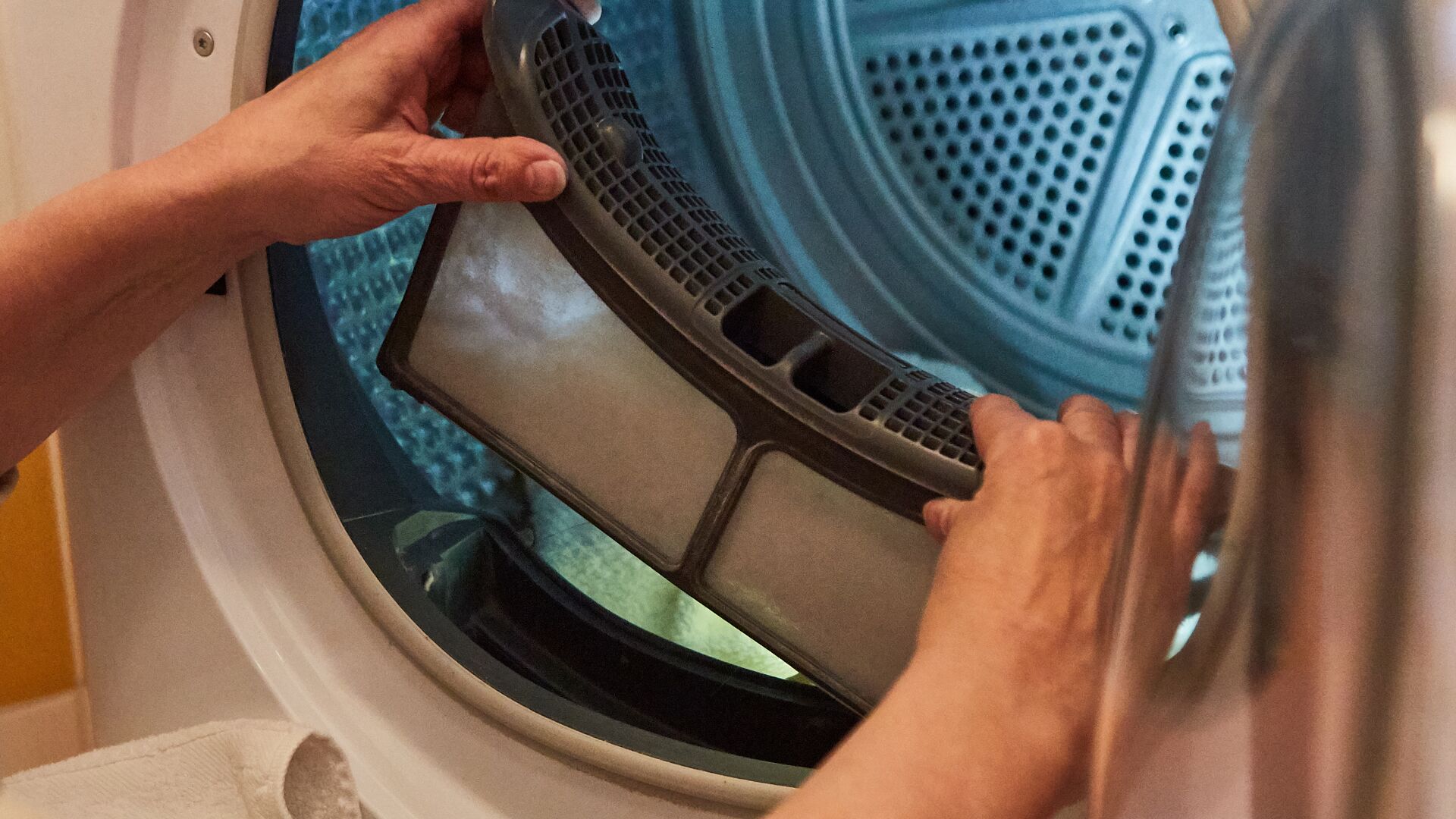 What You Need to Know About the Lint Trap on Your Washer